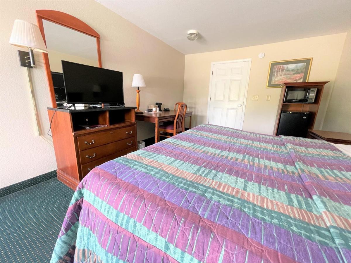 Sandersville Rodeway Inn מראה חיצוני תמונה